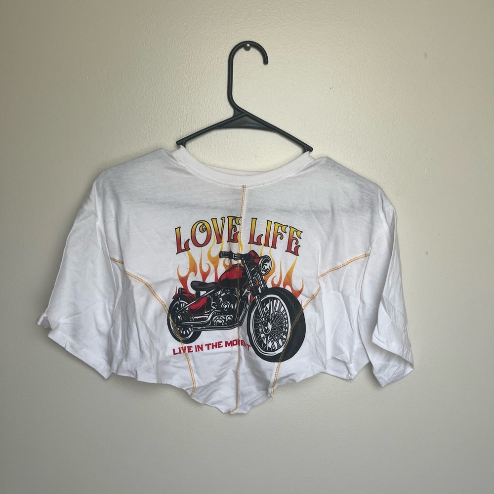 cropped tee